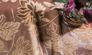 ۱۰ مدل پارچه مبلی محبوب در سال ۲۰۲۵ که طراحان داخلی پیشنهاد می‌کنند