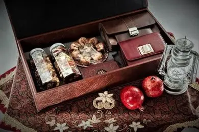 با استاف مارکت شب یلدا ماندگار می شود