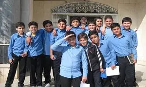 آغاز پویش جمع‌آوری لباس و هدایا برای دانش آموزان نیازمند