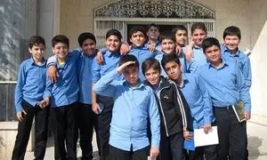 آغاز پویش جمع‌آوری لباس و هدایا برای دانش آموزان نیازمند