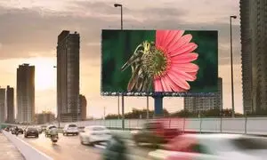 گزارش تبلیغات محیطی آبان ۱۴۰۴؛ پیشتازی خدمات دیجیتال و صعود برندهای صنعتی