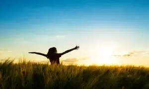 10 کتاب ضروری برای بهبود سلامت روان و رشد فردی