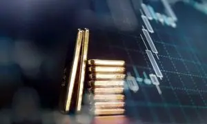 طلای آبشده بخریم یا صندوق طلا؟ کدام سود بیشتری دارد؟