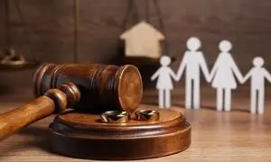 طلاق توافقی بدون وکیل: مزایا، معایب و ریسک‌های حقوقی