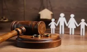 طلاق توافقی بدون وکیل: مزایا، معایب و ریسک‌های حقوقی