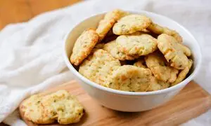 مزه جدید جمانه؛ یک کراکر مخصوص دورهمی ها