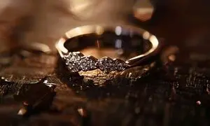 خرید انگشتر طلا با طراحی‌های خاص و جزئیات چشم‌نواز