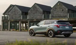 چگونه بهترین خودرو وارداتی را بر اساس نیاز خود انتخاب کنیم؟