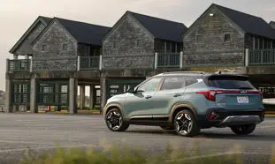 چگونه بهترین خودرو وارداتی را بر اساس نیاز خود انتخاب کنیم؟