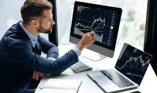 سابقه کار چه تاثیری بر حقوق افراد دارد؟
