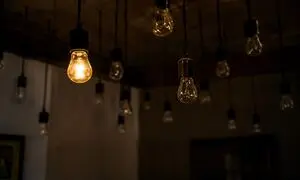 خاموشی‌ها چگونه بنگاه‌های کوچک را به مرز تعطیلی رساند؟