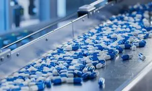 بررسی مسیرهای حرفه‌ای داروسازی در رویداد گروه دارویی کوبل