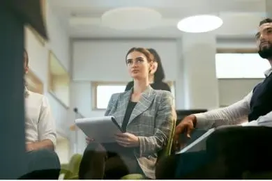 دوره تعاملی آی‌ام‌سی لیدرشیپ؛ راهکاری برای حل چالش‌های دنیای کسب‌ و کار