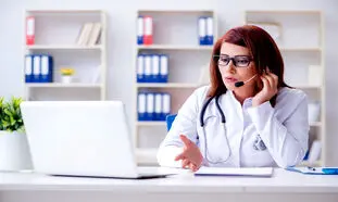 خدمات پزشکی و روانشناسی بی وقفه دکترساینا در 12 روزه جنگ