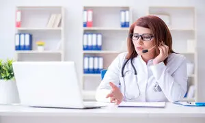 خدمات پزشکی و روانشناسی بی وقفه دکترساینا در 12 روزه جنگ