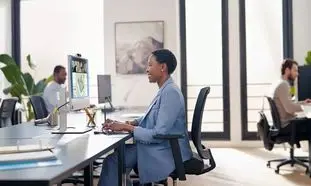 آل این وان برای چه کسانی مناسب است؟