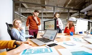 نرم‌افزار سیستم‌ساز چگونه تحول دیجیتال را برای سازمان‌ها آسان کرده است؟