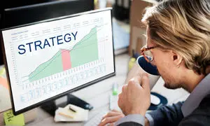 استراتژی به جای هیجان تبلیغات؛ روایت موسسان وایاس از مسیر رشد