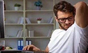 چگونه عادت‌های اشتباه بهداشتی باعث افزایش بوی بدن می‌شود؟
