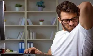 چگونه عادت‌های اشتباه بهداشتی باعث افزایش بوی بدن می‌شود؟