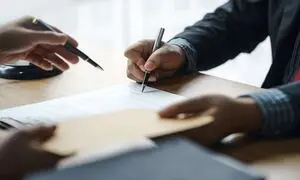 تغییر در ساختار سهامداری تخفیفان؛ گامی برای آینده