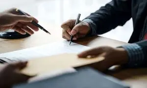 تغییر در ساختار سهامداری تخفیفان؛ گامی برای آینده