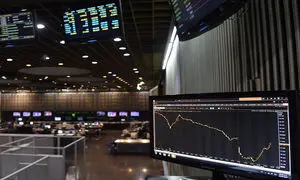 افتتاح حساب آلپاری بهتر است یا آرون گروپس؟ بررسی تخصصی