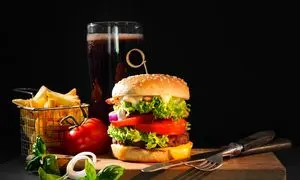 استارتاپ‌ ویکند چیکن فامیلی؛ پیوند ایده‌ های نو با صنعت غذا