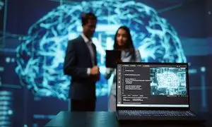 حضور آوید در الکامپ با راهکارهای امنیتی پایدار