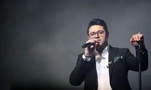 کنسرت «عاشقانه‌ها» حجت اشرف‌زاده با حمایت صنایع فستوس و نیک موتور