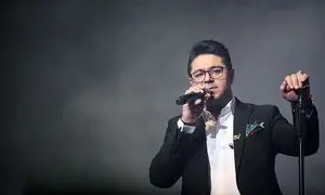 کنسرت «عاشقانه‌ها» حجت اشرف‌زاده با حمایت صنایع فستوس و نیک موتور