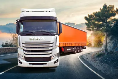 دیما دیزل در نمایشگاه حمل و نقل 