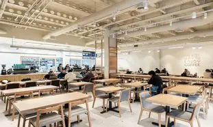 افتتاح دوازدهمین شعبه ساعدی‌ نیا در شیراز 