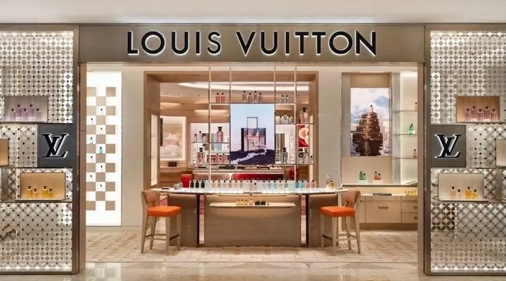 پای لویی ویتون به چین باز شد