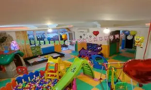 خانه بازی یا بازی کامپیوتری ؛ کدام یک را برای فرزندانتان مناسب می‌ دانید؟ 