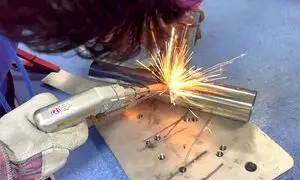 مزایای استفاده از دستگاه جوش لیزری در پروژه‌های صنعتی پیچیده