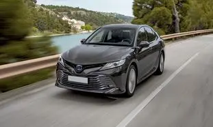 اجاره خودرو خارجی یا ایرانی؟ کدام برای شما مناسب‌تر است؟