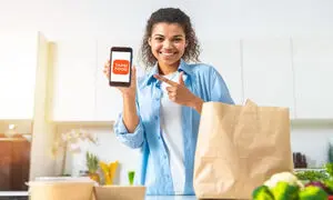 همکاری تارا و تپسی‌فود؛ طعم جدیدی از راحتی در سفارش غذا