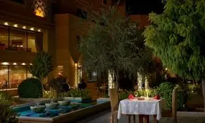 هتل زندیه شیراز؛ تجربه‌ای لوکس از مهمان‌نوازی اصیل ایرانی   