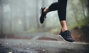 پرفروش ترین کفش ورزشی زنانه مناسب پیاده روی