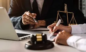ویژگی وکلای مجرب