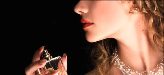 5 عطر زنانه محبوب که قلب ها را تسخیر می‌کند