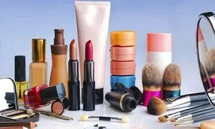 چگونه لوازم و ابزار آرایشی را تمیز و ضدعفونی کنیم؟