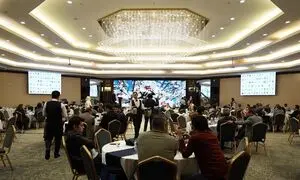 گزارش تصویری جشن پایان سال کاماپرس 1402
