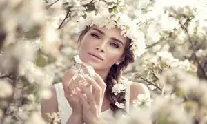 5 عطر زنانه با رایحه معتدل برای هدیه تولد