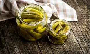 پرطرفدارترین خیارشور شیشه ای در بازار کدام است؟