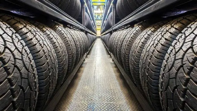 خرید یک جفت لاستیک دنا چقدر آب می خورد؟