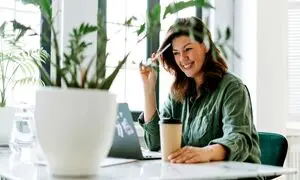 5 گیاه آپارتمانی با نگهداری آسان برای محل کار