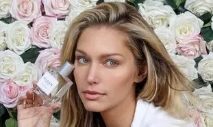ترندترین عطر شیرین زنانه برای عاشقان گل رز