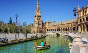 شهرهای جذاب و آرامش بخش در تور اسپانیا